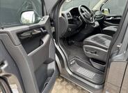 Volkswagen Multivan 10