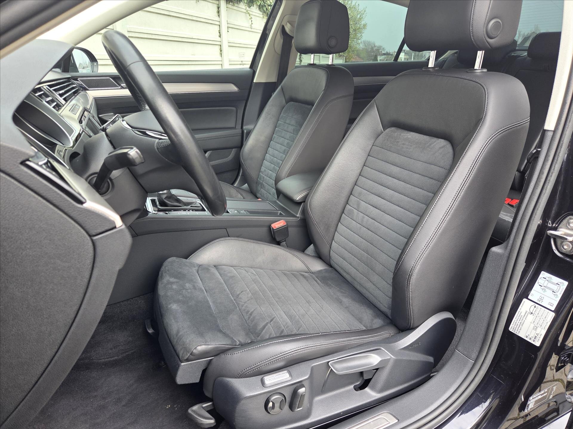 Volkswagen Passat Sedan / Limuzína 2,0 l 110 kw