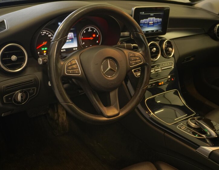 Mercedes-Benz Třídy C 12