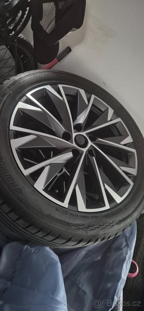 Škoda Karoq SUV 0,0 110 kw