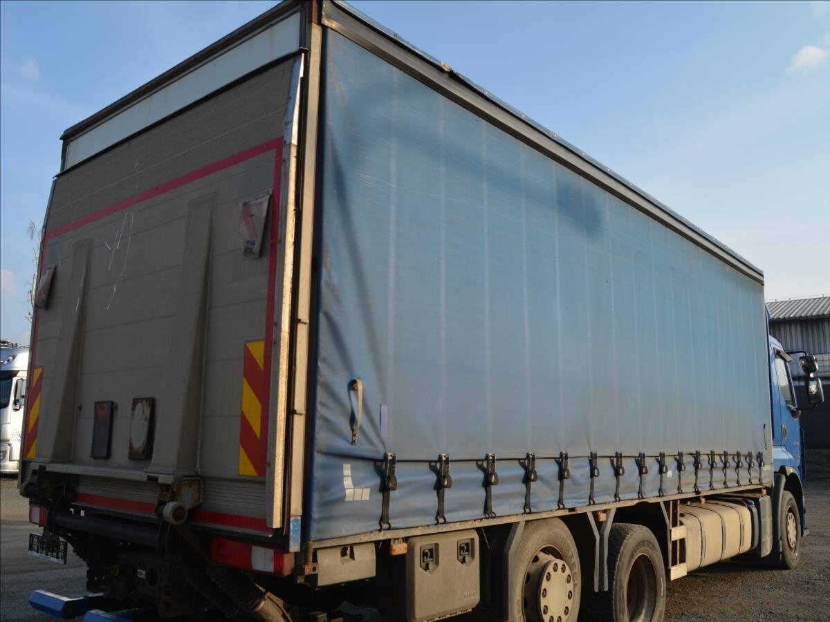 Renault Ostatní Valník 10,8 l 332 kw