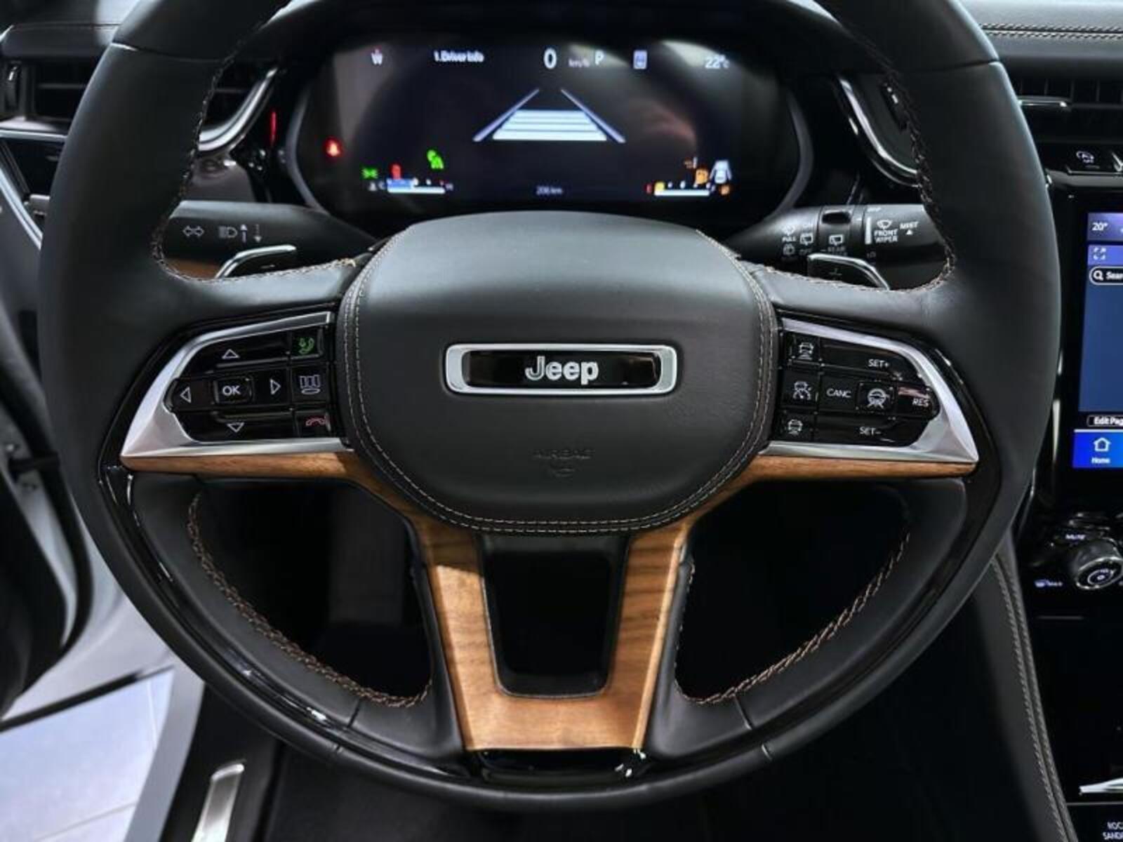 Jeep Grand Cherokee 20