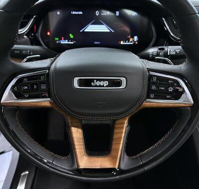 Jeep Grand Cherokee 20