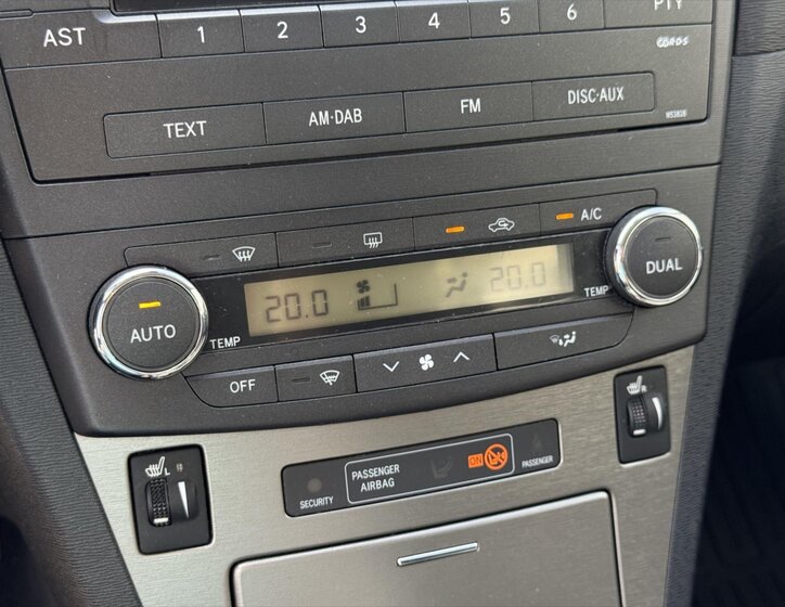 Toyota Avensis Kombi 1,8 l 108 kw