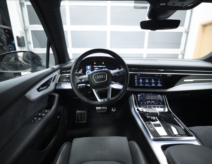 Audi Q7 SUV / Terénní 3,0 l 210 kw