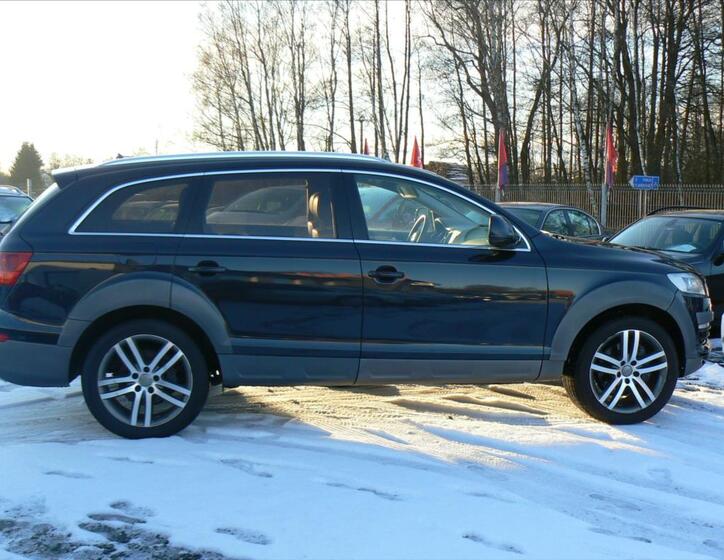Audi Q7 7