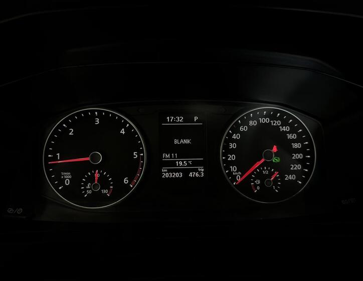 Volkswagen Transporter 18