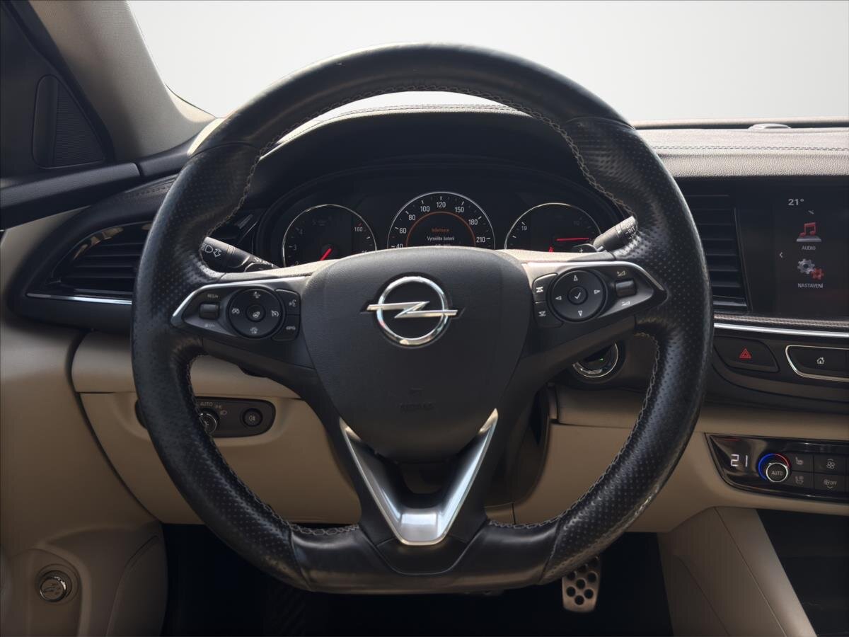 Opel Insignia Kombi 2,0 l 154 kw