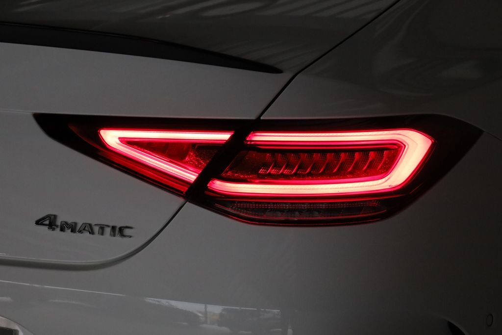 Mercedes-Benz CLS Sedan / Limuzína 2,0 l 195 kw