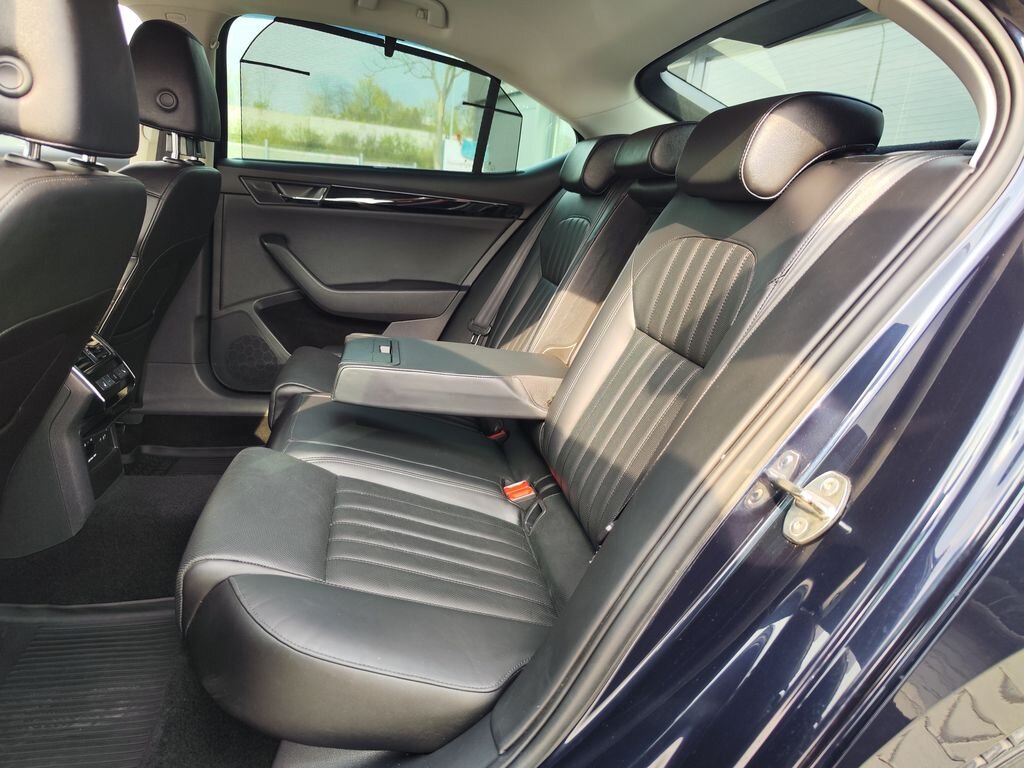 Škoda Superb Sedan / Limuzína 2,0 l 110 kw