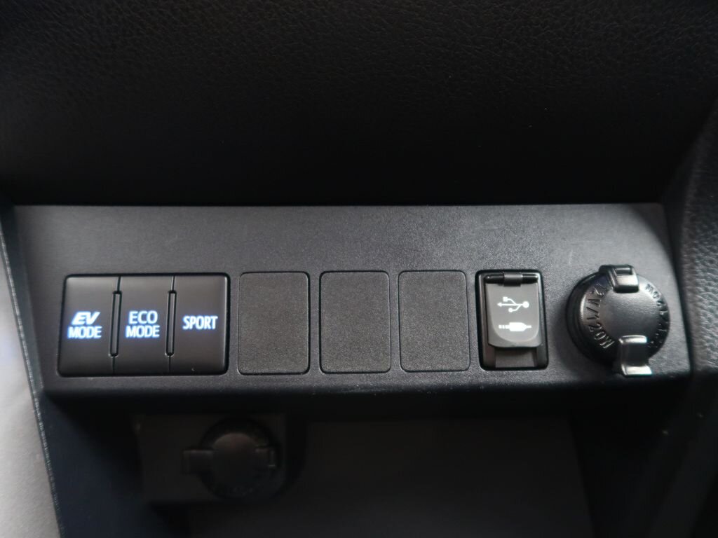 Toyota RAV4 SUV / Terénní 2,5 l 114 kw