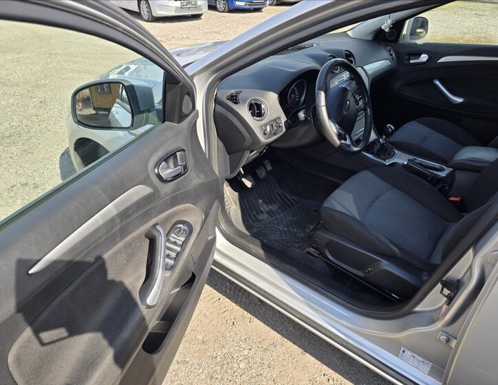 Ford Mondeo Kombi 2,0 l 96 kw