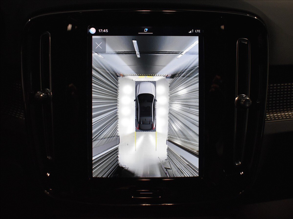 Volvo EC40 SUV / Terénní 0,0 185 kw