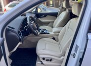 Audi Q7 11