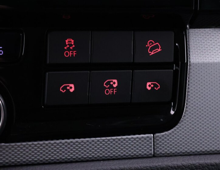 Volkswagen Multivan 33