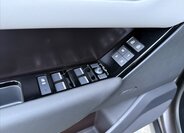 Land Rover Range Rover Velar SUV / Terénní 3,0 l 221 kw