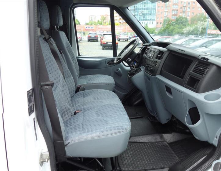 Ford Transit 11