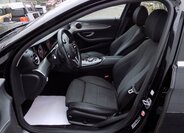 Mercedes-Benz Třídy E 12