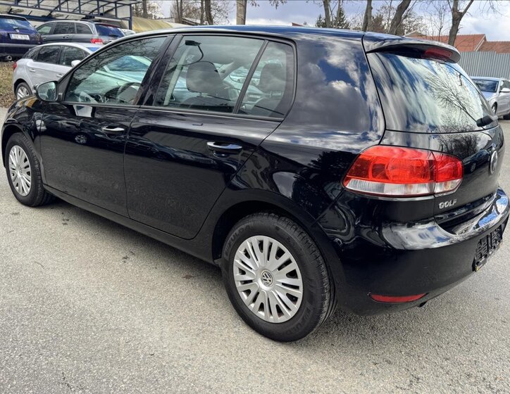 Volkswagen Golf Hatchback 1,6 l 77 kw