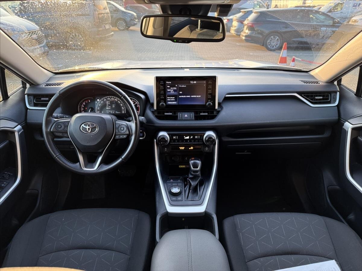 Toyota RAV4 Kombi 2,0 l 129 kw