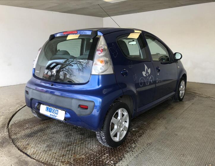 Peugeot 107 6
