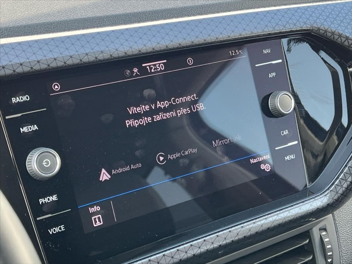 Volkswagen T-Cross Kombi 999,0 81 kw