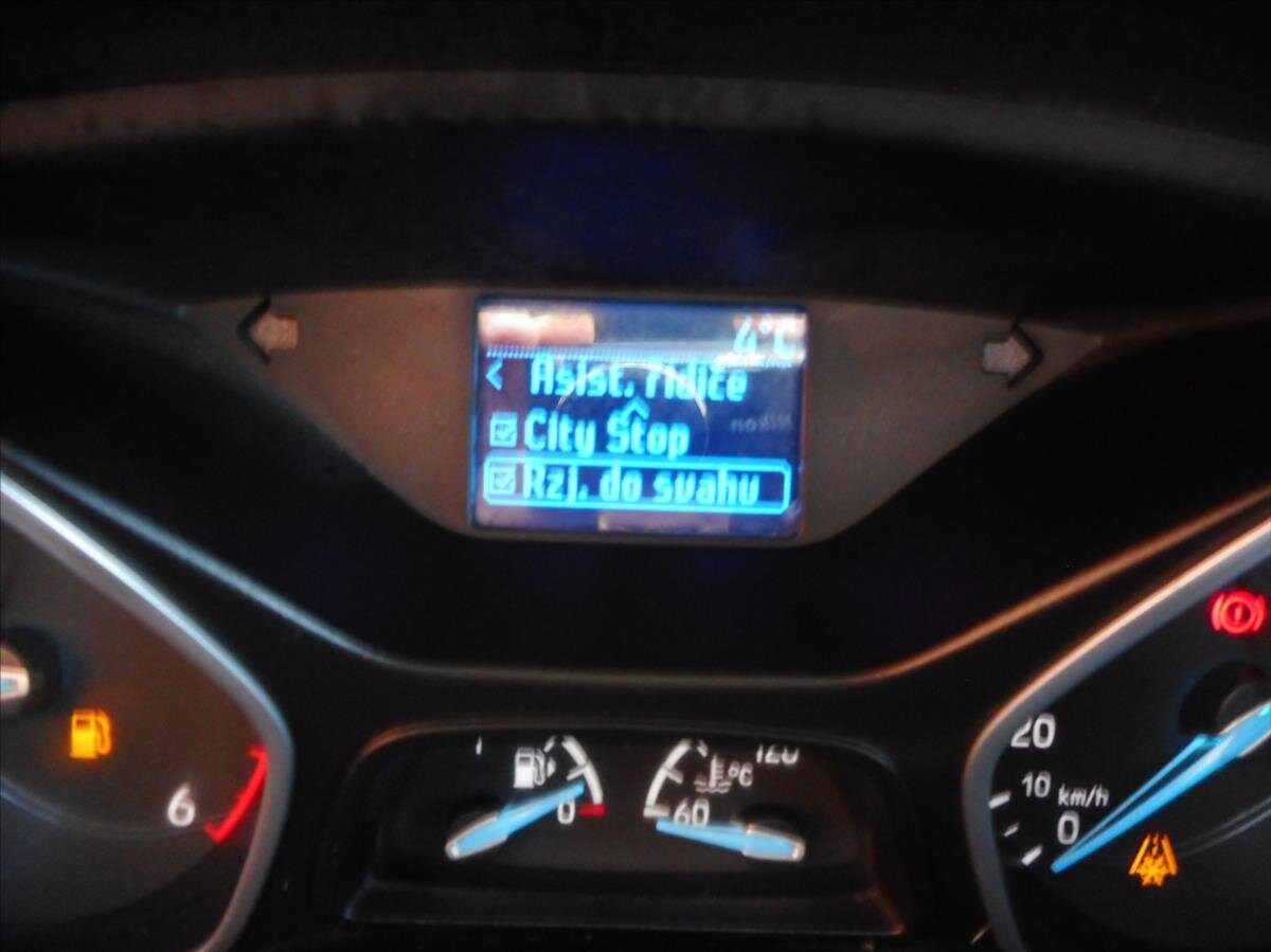 Ford Focus Kombi 1,5 l 70 kw