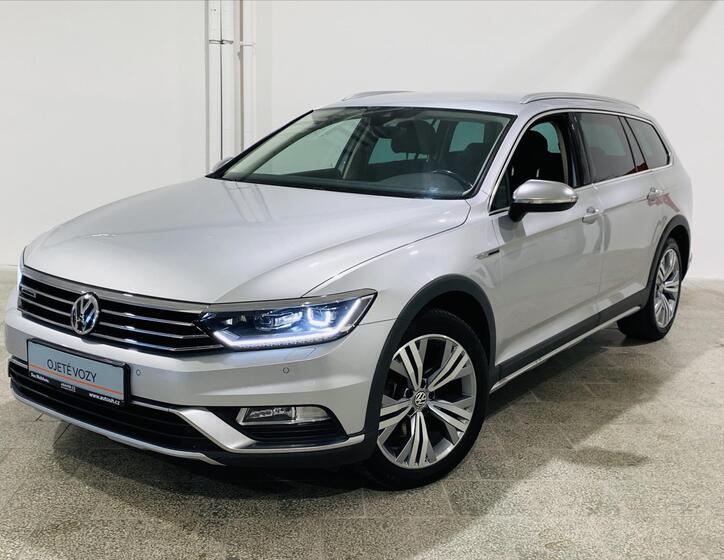 Volkswagen Passat 1