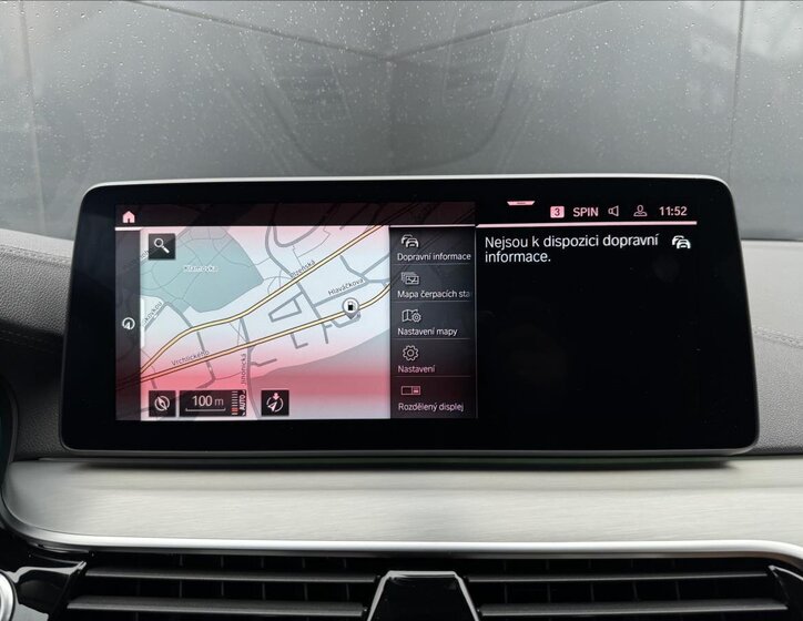 BMW Řada 5 Kombi 3,0 l 210 kw