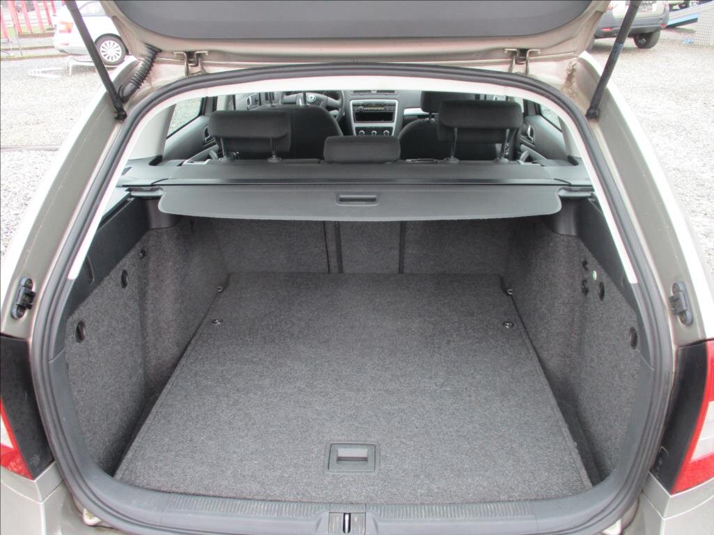 Škoda Octavia Kombi 1,6 l 77 kw