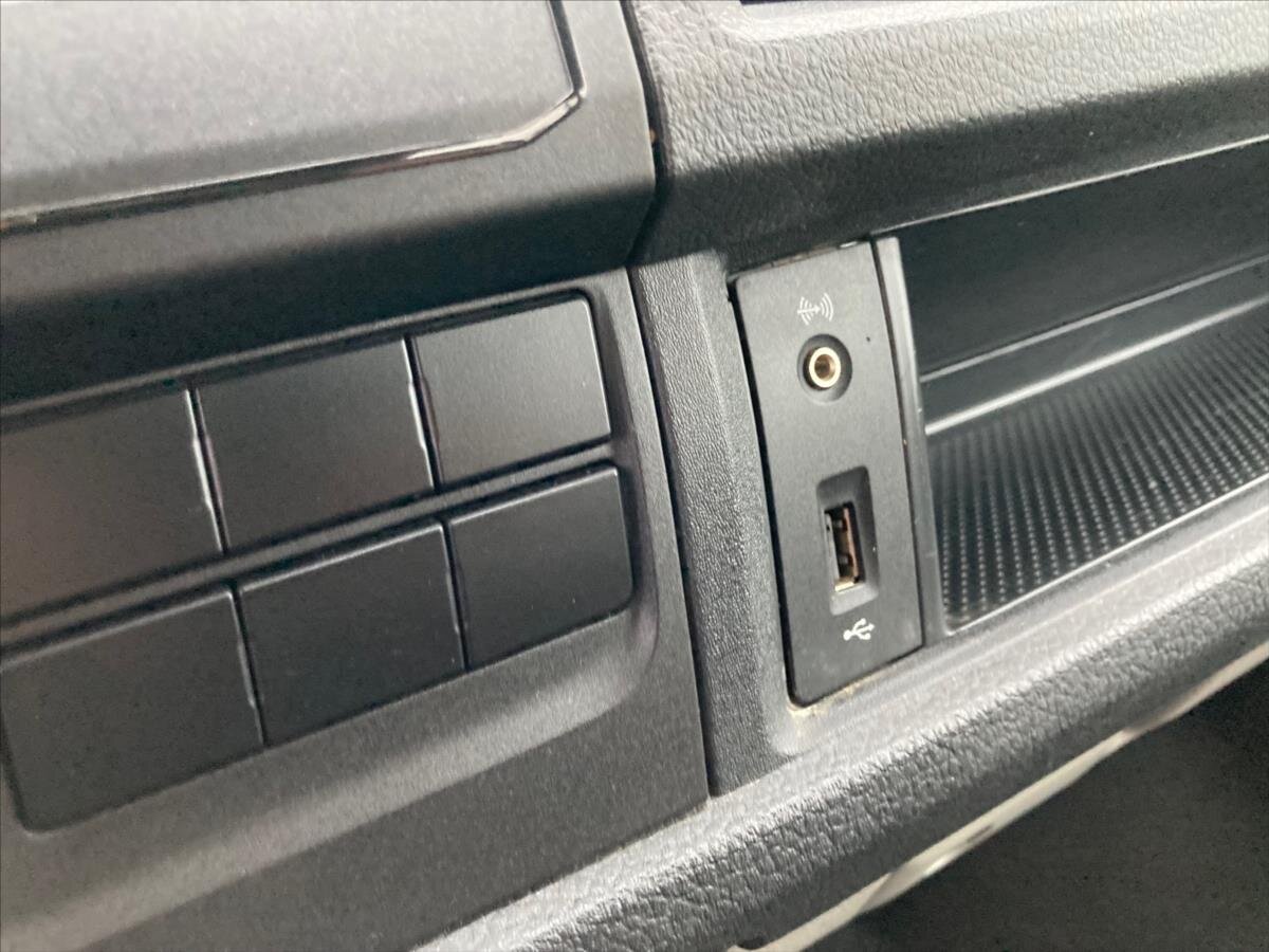 Volkswagen Transporter Ostatní 2,0 l 110 kw