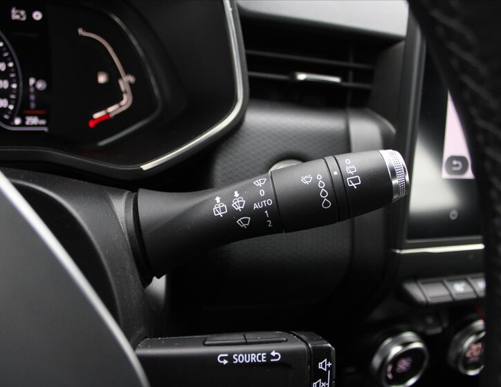 Renault Clio Hatchback 1,3 l 96 kw