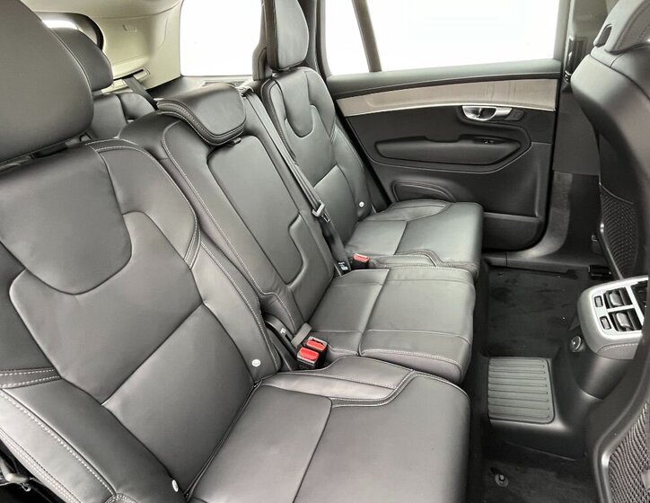 Volvo XC90 SUV 2,0 l 335 kw