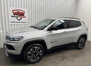 Jeep Compass SUV / Terénní 1,3 l 140 kw