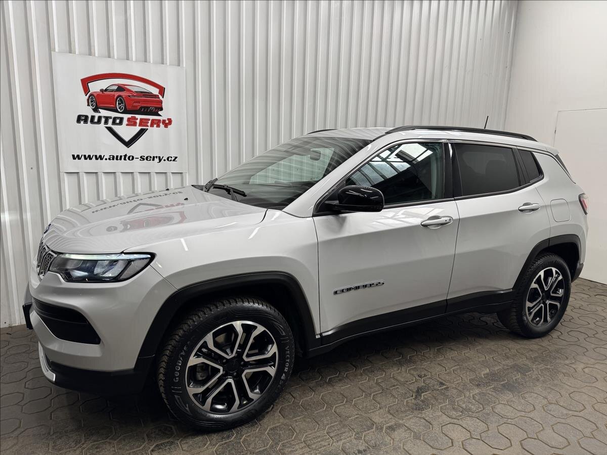 Jeep Compass SUV / Terénní 1,3 l 140 kw