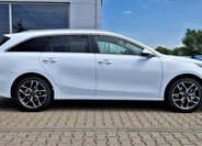 KIA Ceed 4
