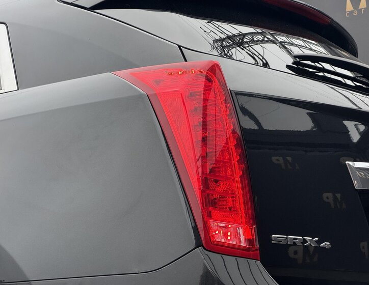 Cadillac SRX SUV 3,0 l 198 kw