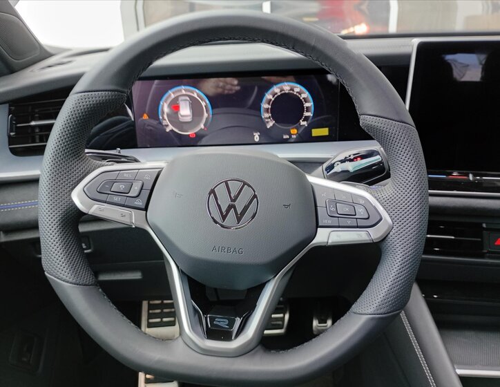 Volkswagen Tayron SUV / Terénní 2,0 l 195 kw