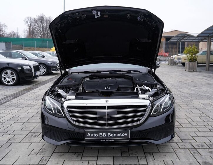 Mercedes-Benz Třídy E Kombi 2,0 l 143 kw