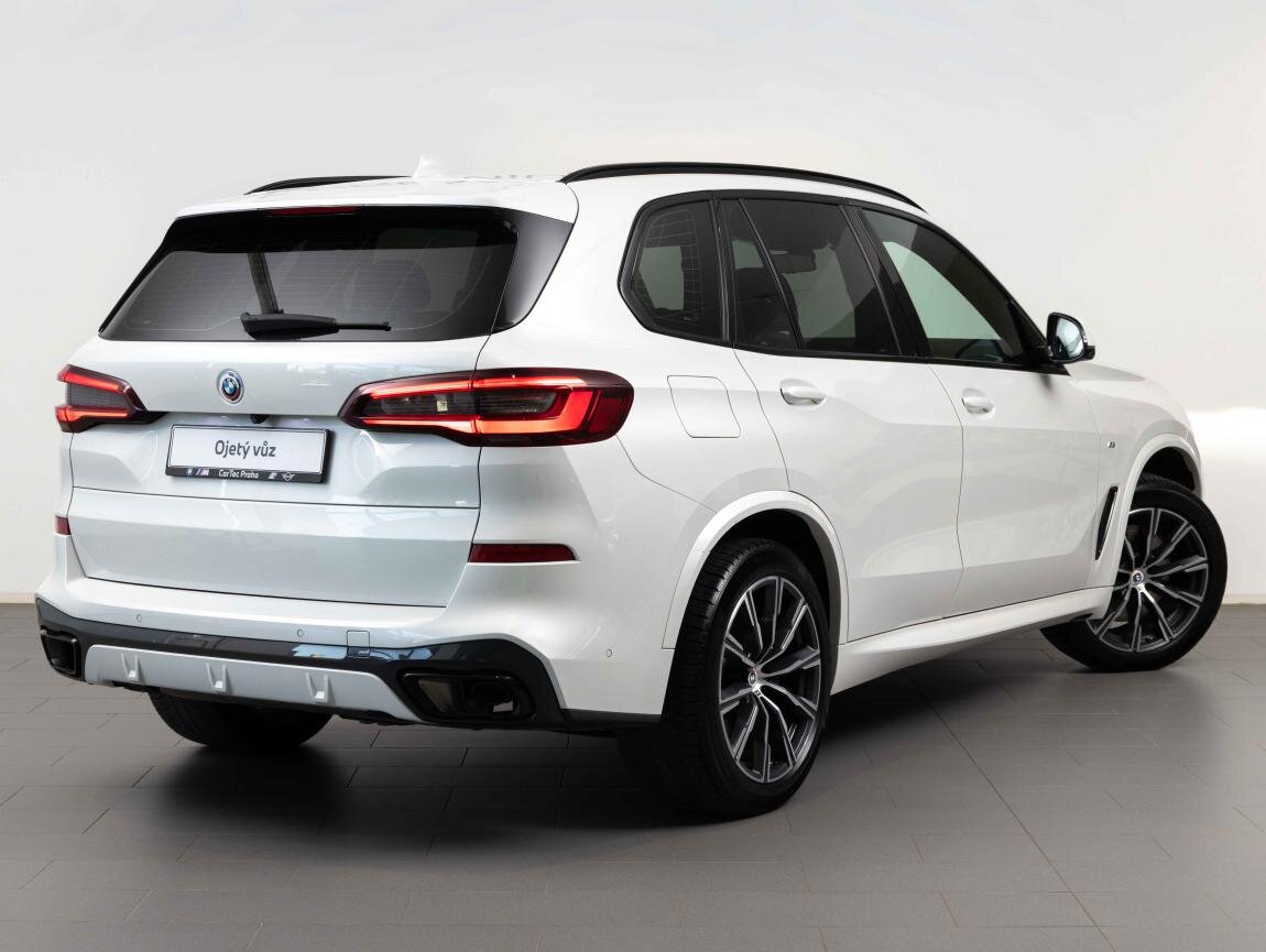 BMW X5 SUV / Terénní 3,0 l 250 kw