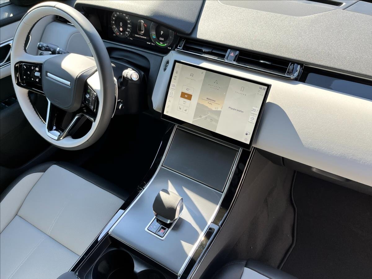 Land Rover Range Rover Velar SUV / Terénní 2,0 l 297 kw