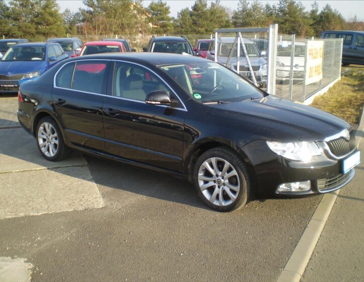 Škoda Superb Sedan 1,6 l 77 kw