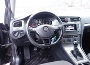 Volkswagen Golf 23