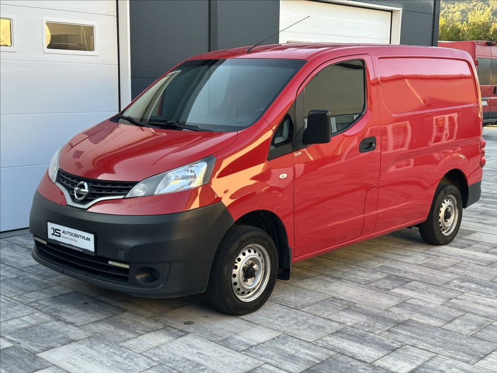 Nissan NV200