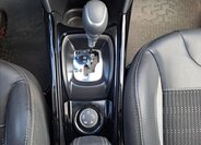 Peugeot 2008 MPV 1,2 l 81 kw