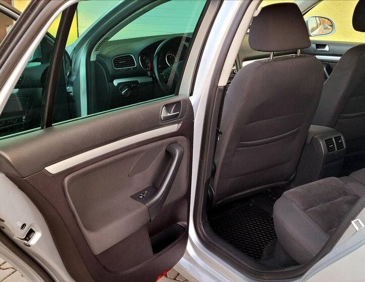 Volkswagen Golf Kombi 1,4 l 90 kw