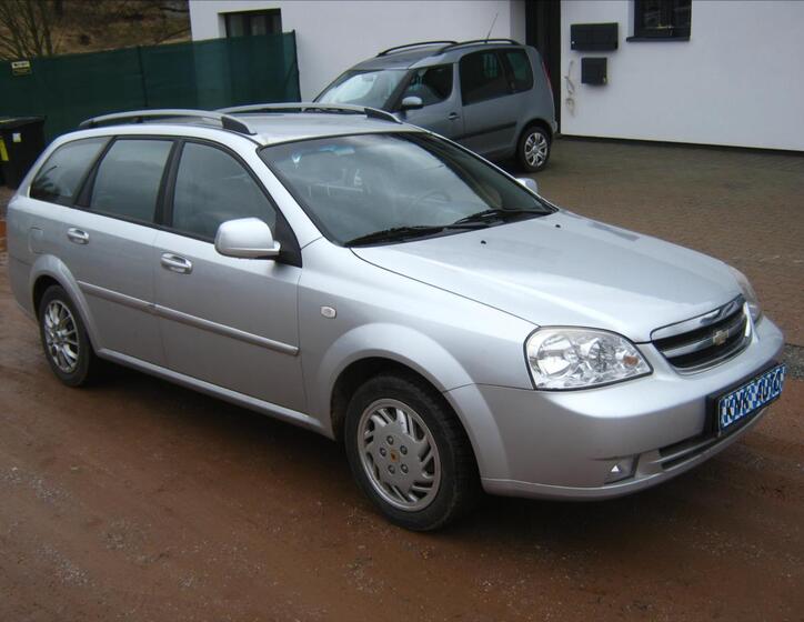 Chevrolet Lacetti 8