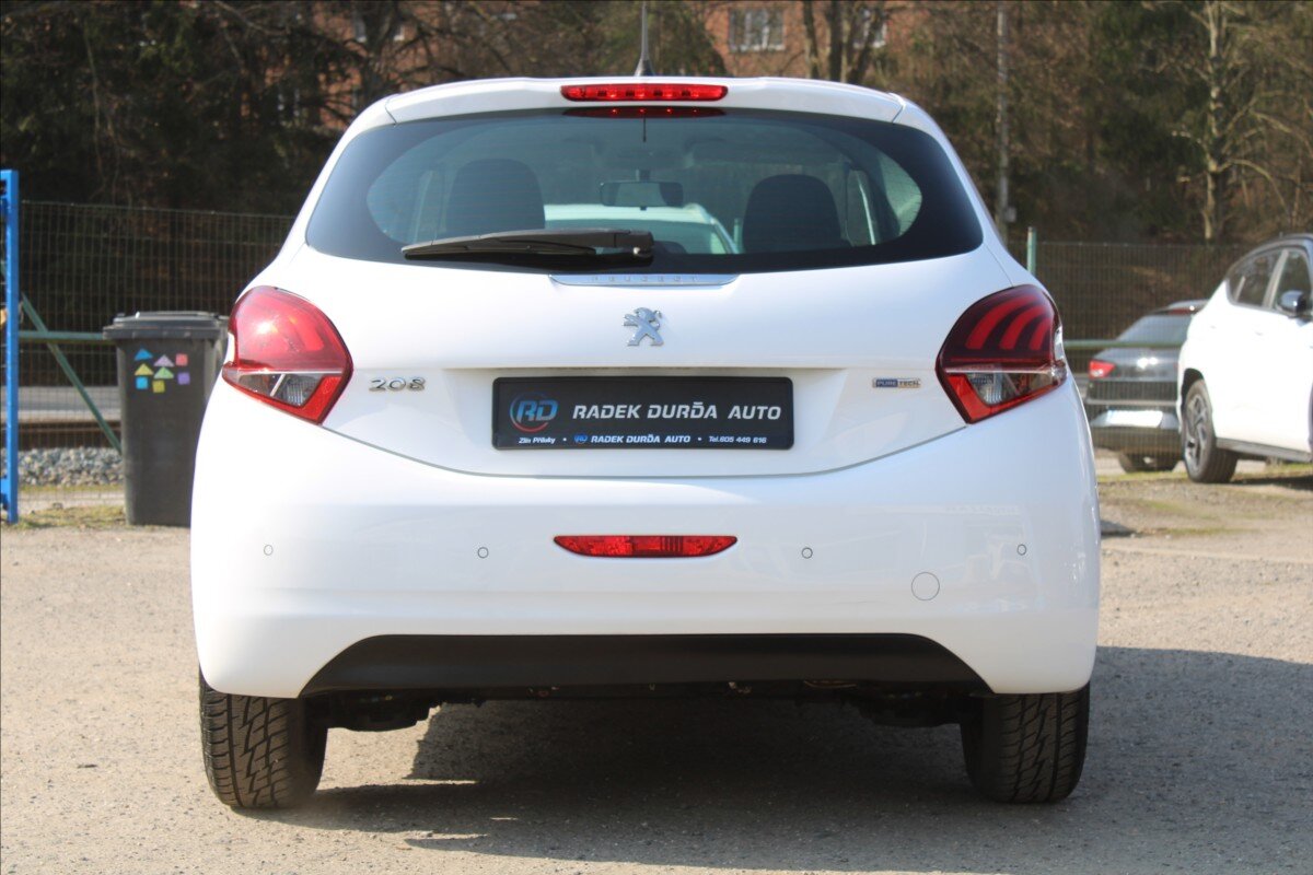 Peugeot 208 Hatchback 1,2 l 60 kw