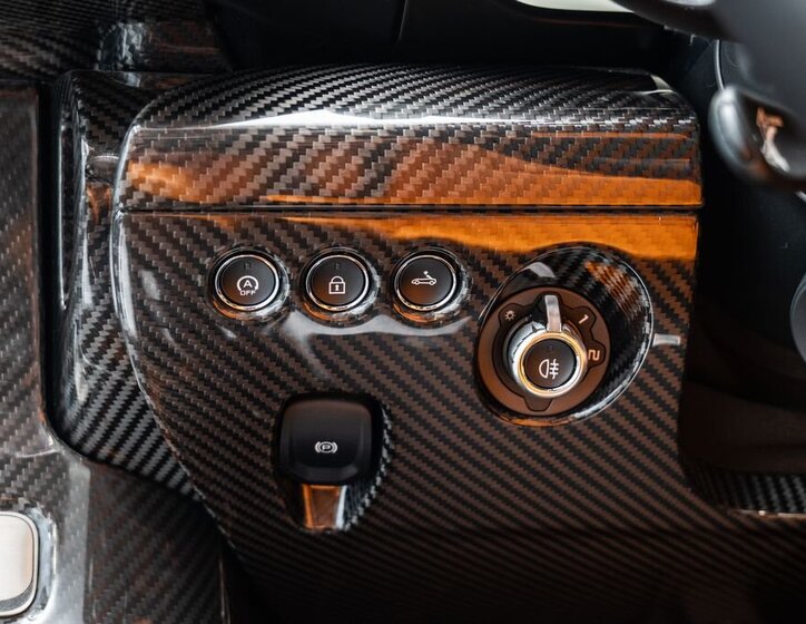 McLaren Elva Kabriolet 4,0 l 600 kw