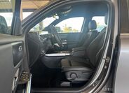 Mercedes-Benz EQB 11